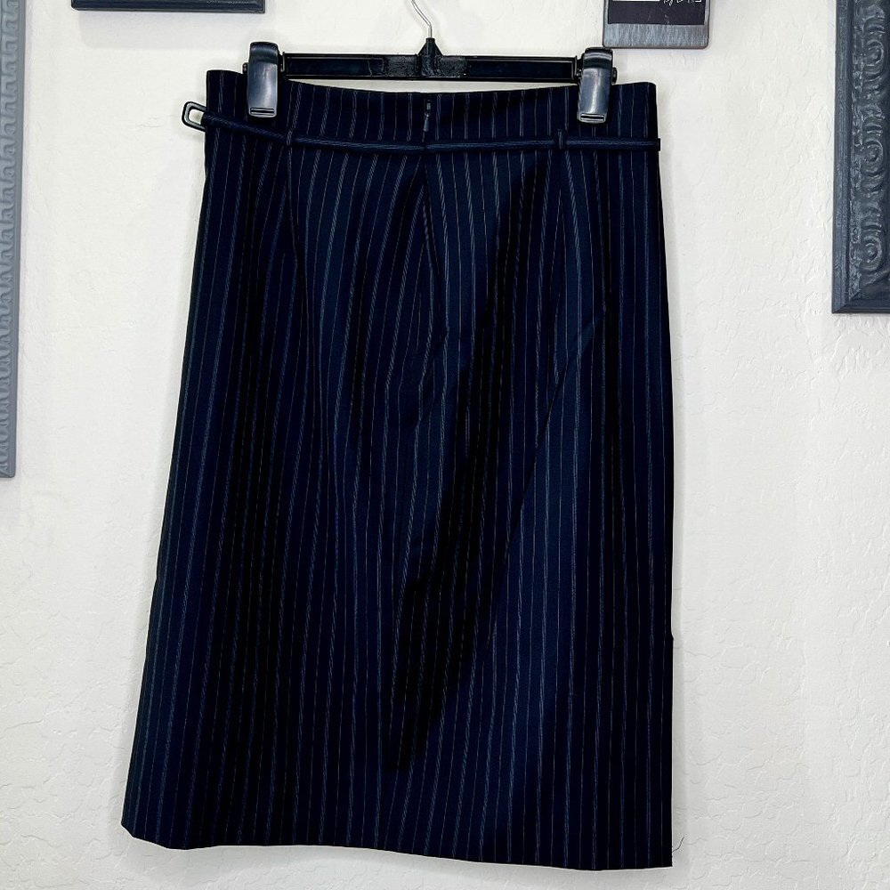 Classiques Entier Navy Blue Pinstripe Skirt - Size 8P